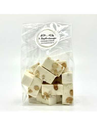 Nougat, een subtiel samenspel van o.a.eiwit, honing en suikers, noten