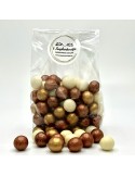 Choco Choops zijn kleine ronde koekjes met een laagje witte chocolade!