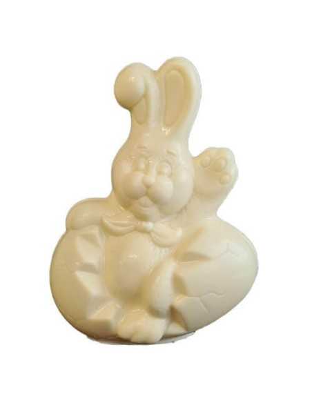 Paashaas in Gebroken Ei 16 cm – Belgische Witte Chocolade